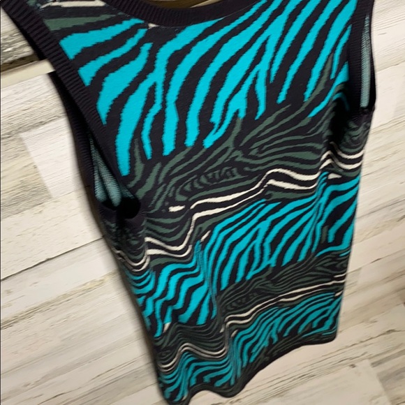 EUC BR Issa Collection Zebra Sweater Dress - Picture 9 of 14